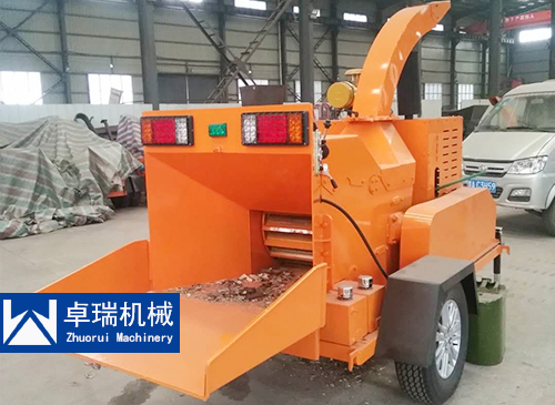 大型樹(shù)枝粉碎機