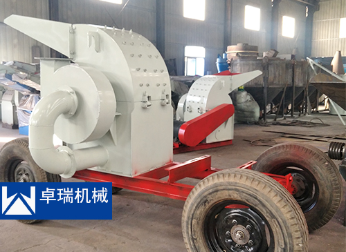 移動(dòng)木材粉碎機